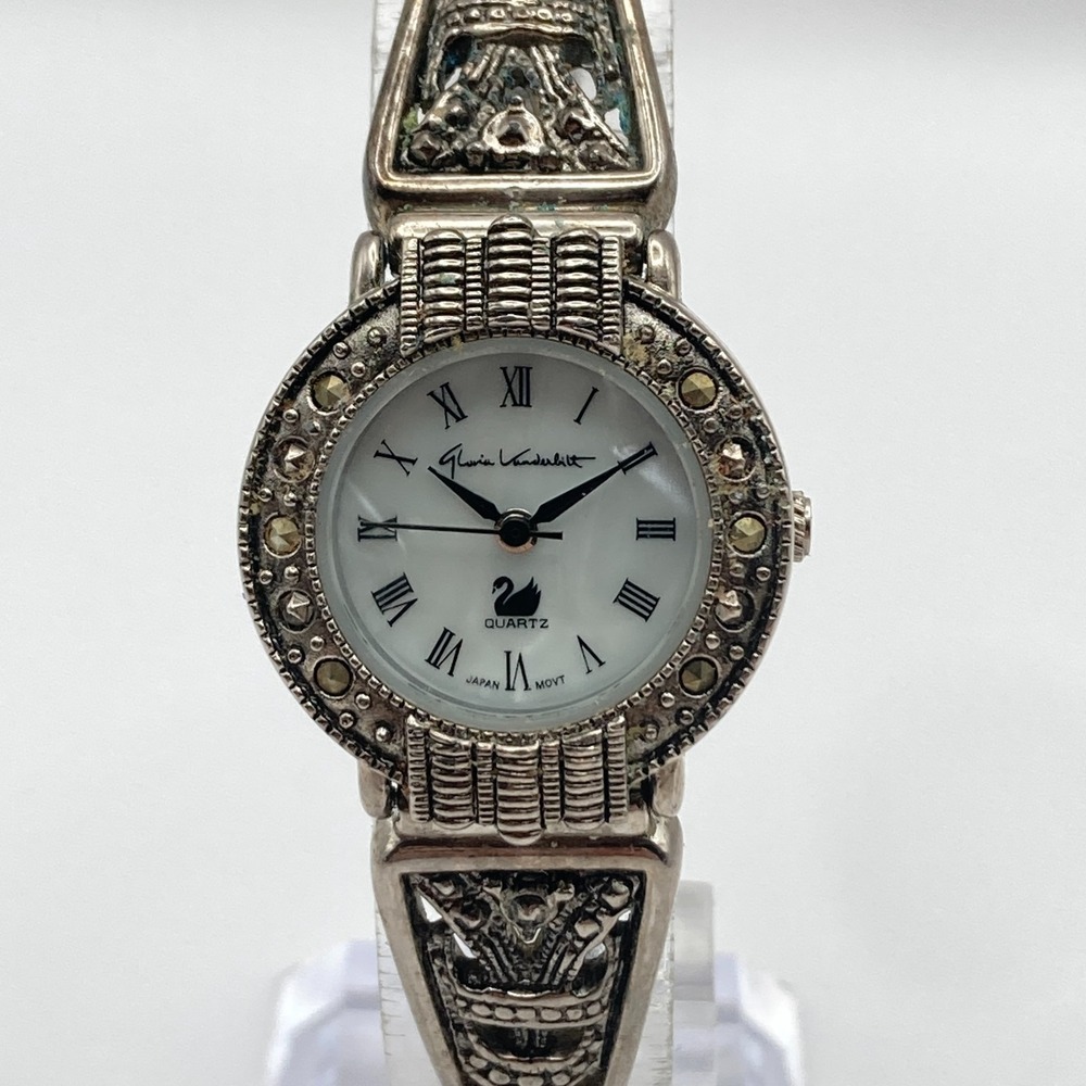 Gloria Vanderbilt Marcasite Watch Silver Tone MOP Stretch Band New Battery 6.5"